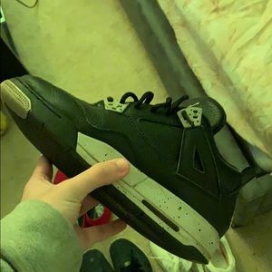 Retro Jordan’s 4 “oreo”